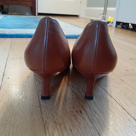 Manolo Blahnik brown heels size 35.5 - Picture 3 of 5